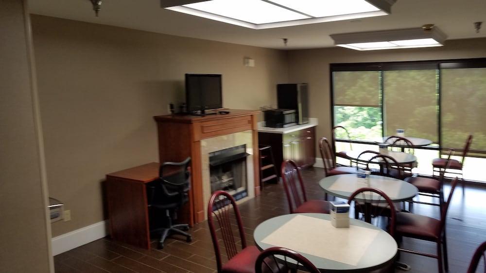 Quality Inn & Suites Canton, Ga Екстериор снимка