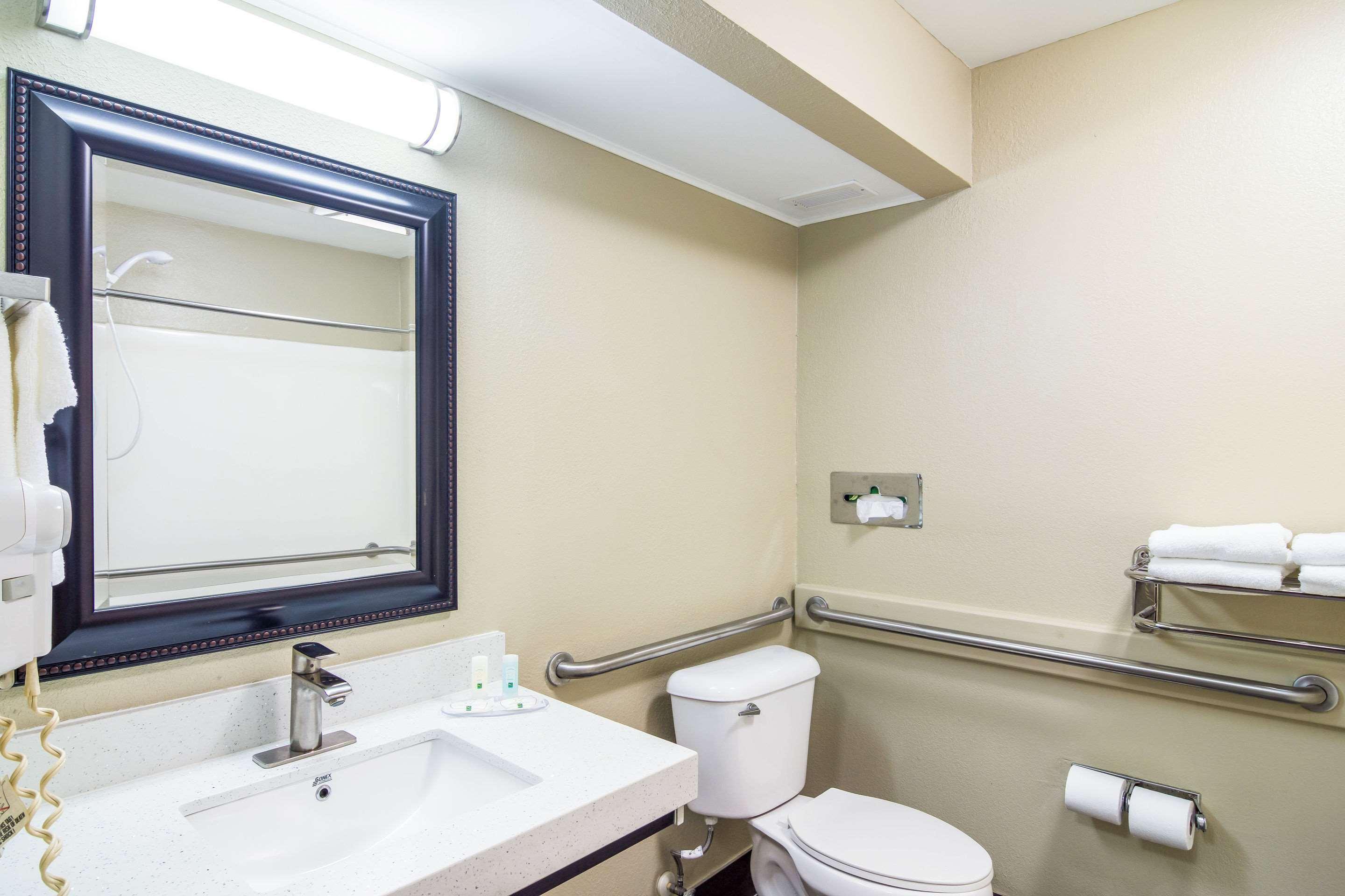 Quality Inn & Suites Canton, Ga Екстериор снимка