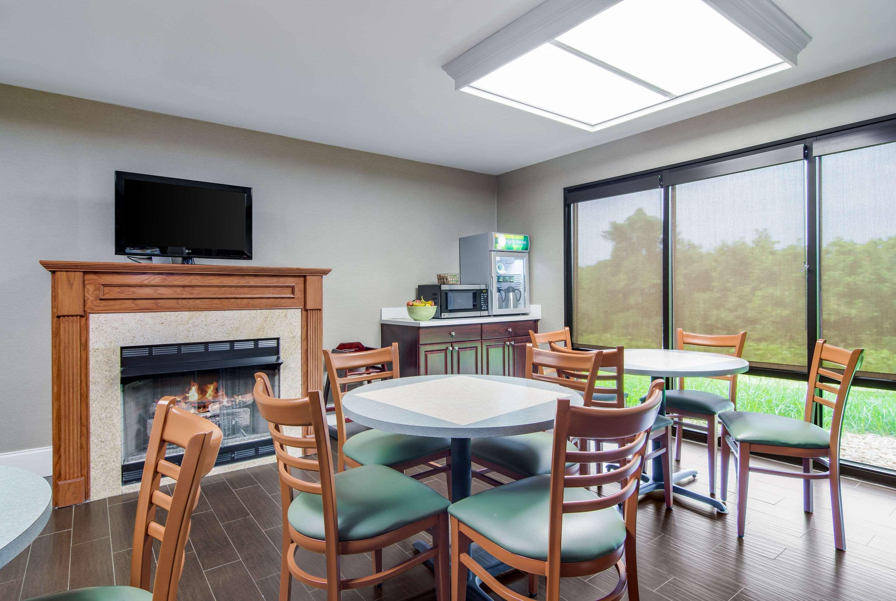 Quality Inn & Suites Canton, Ga Екстериор снимка