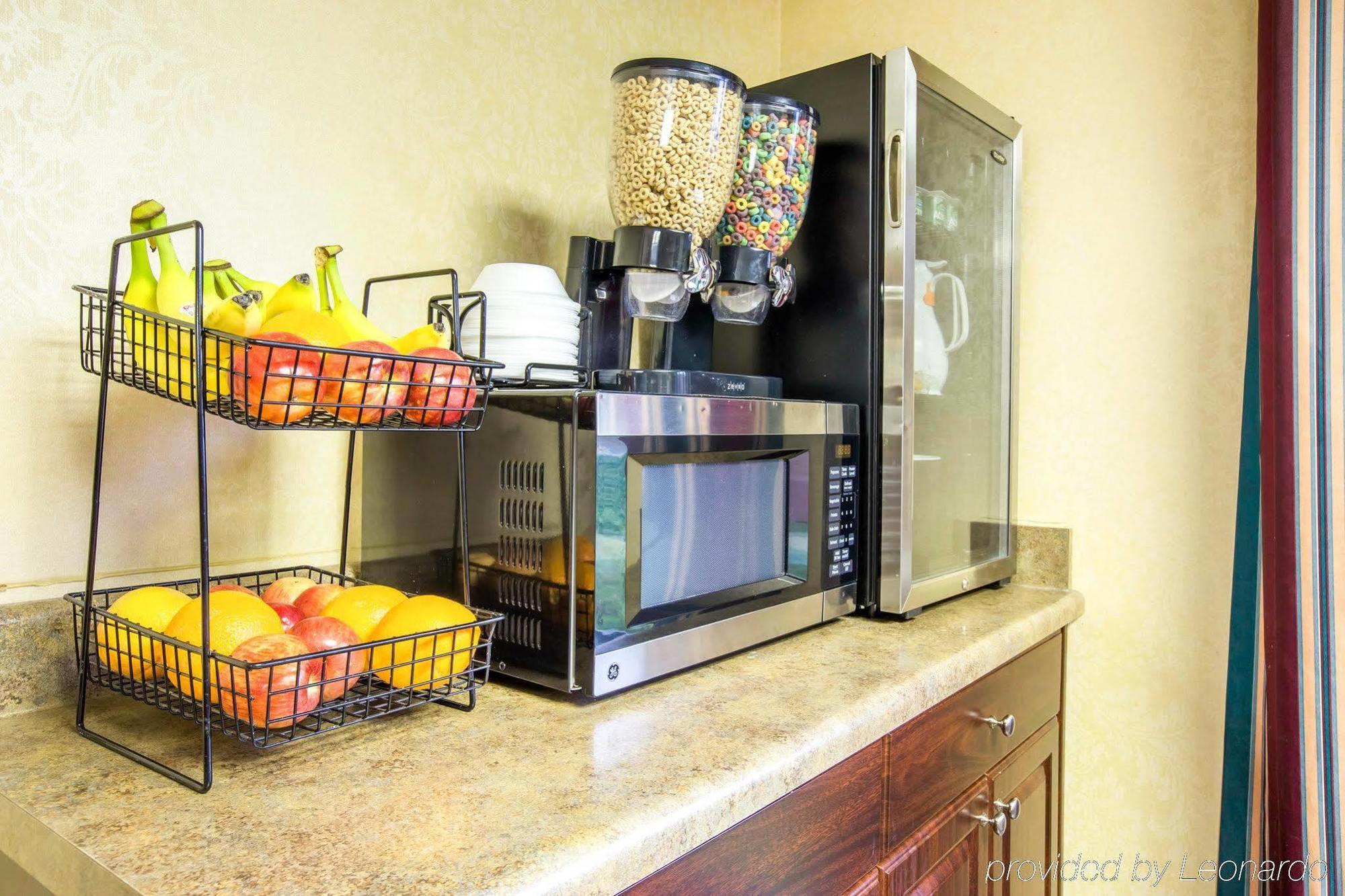 Quality Inn & Suites Canton, Ga Екстериор снимка
